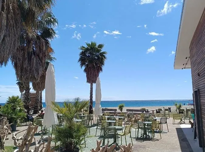 Lamberti Beach Apartment - 150 M From The Sea - Just Renewed - Wifi